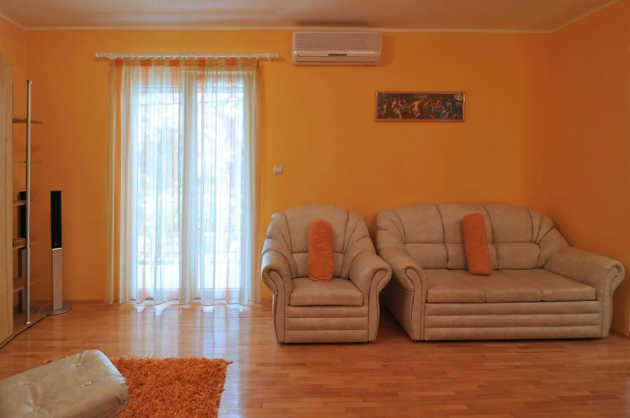 Spacious 100M2 Apt W Big Terrace & Great Sea View Slatine