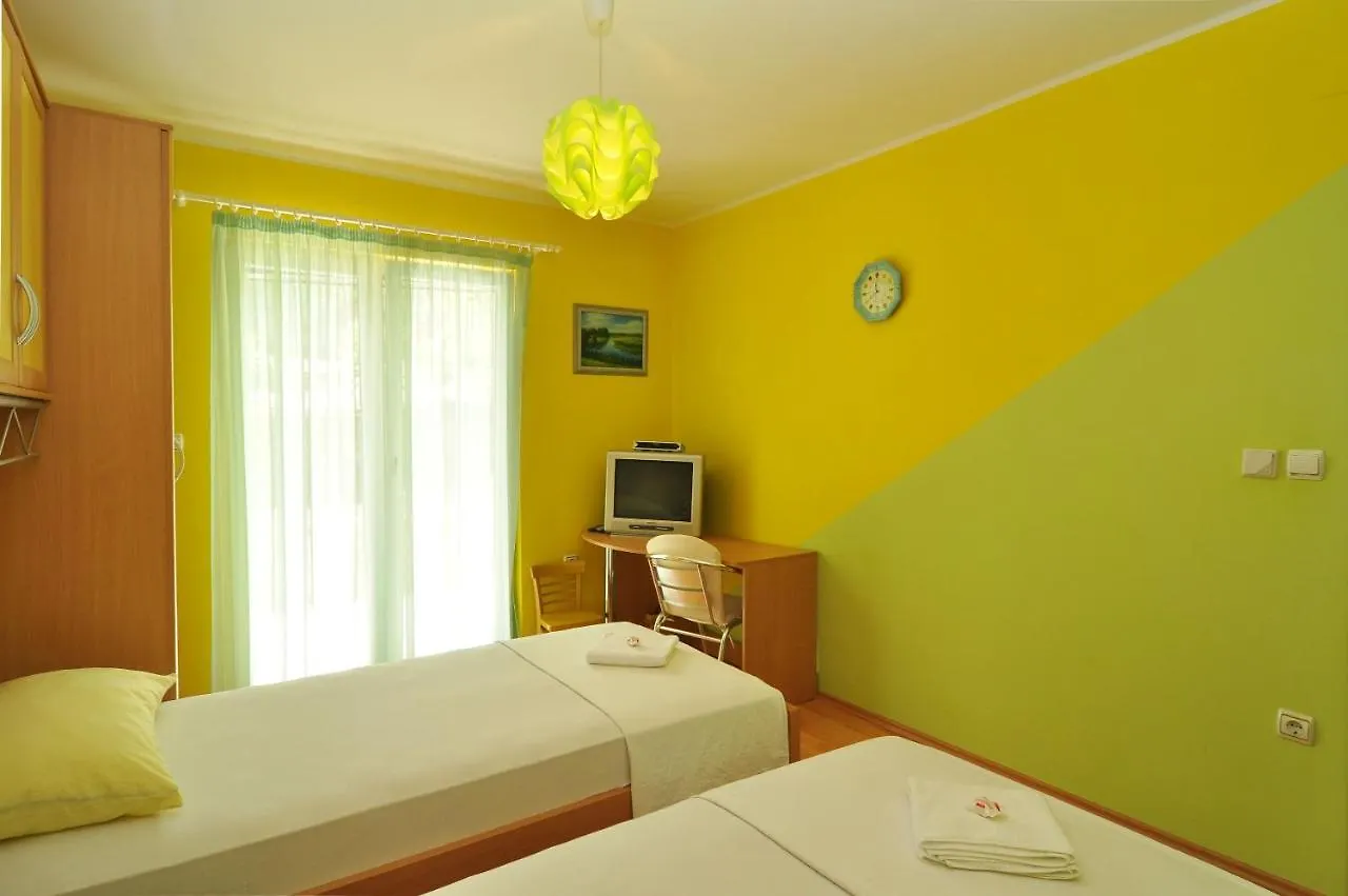 Apartment Spacious 100M2 Apt W Big Terrace & Great Sea View Slatine Croatia